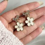 Flower bow earrings